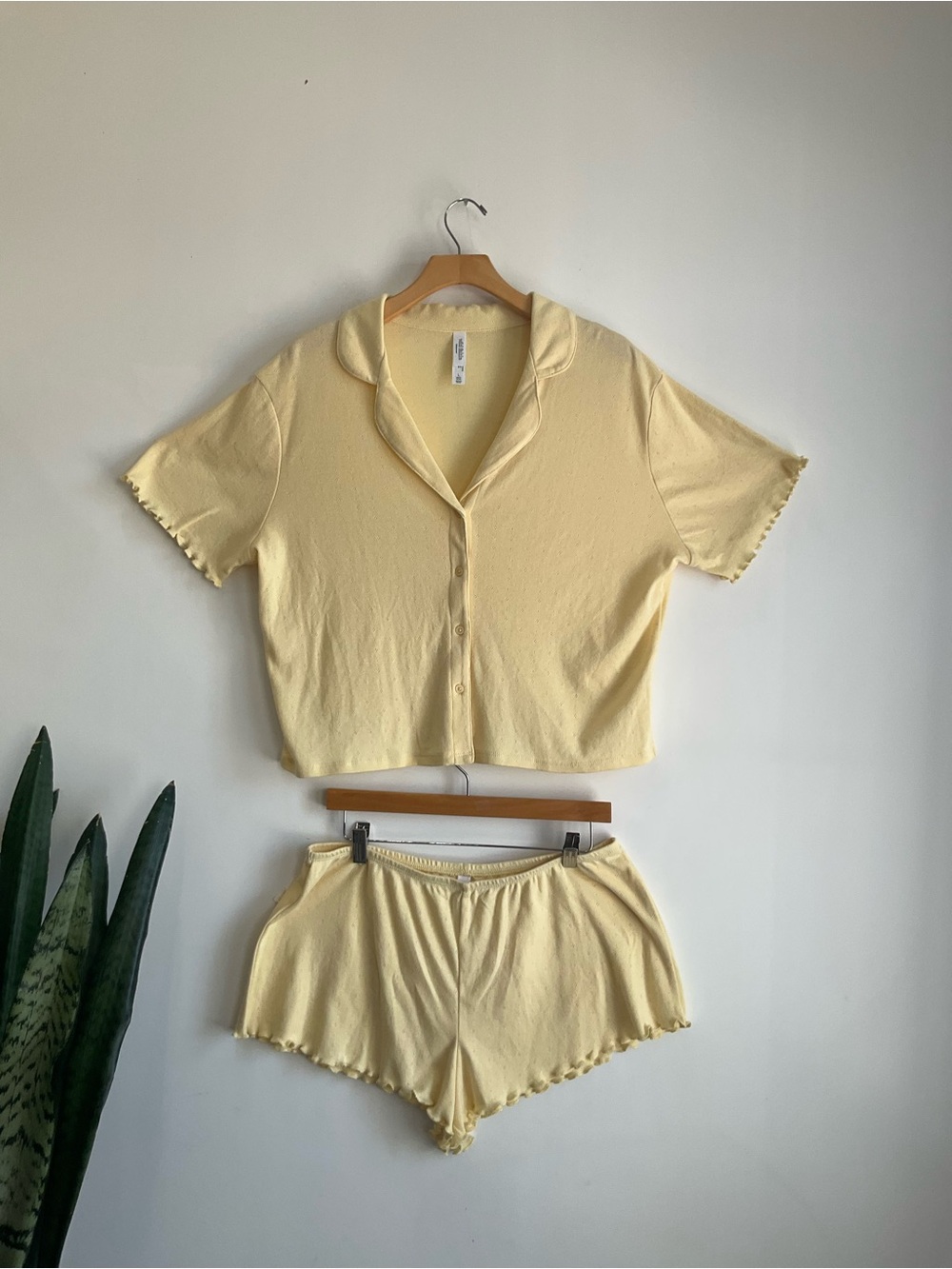wild fable Pale Yellow Short Sleeve Pajama Set
